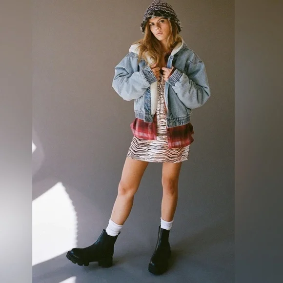 BDG Urban Outfitters Blake Denim Hooded Bomber Jacket Soft Sherpa Lining- Large - Picture 2 of 14